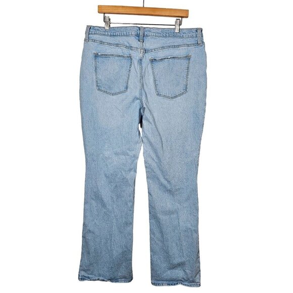 Universal Thread Vintage Bootcut Denim Jeans Hi-Rise Light Blue Plus Size 16x33R - Picture 2 of 14